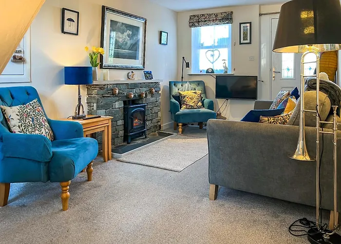 Holiday home Hazel's *